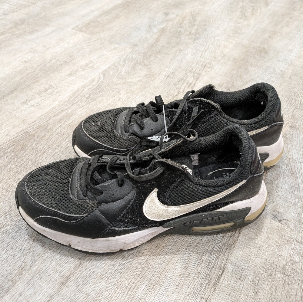 Nike Air Max Excee Black Sneakers Size 10.5